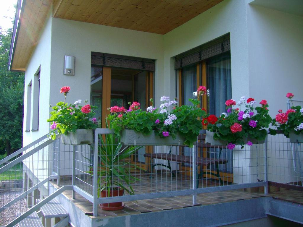 Gaestehaus Kuchernig เฟิลเคอร์มาร์คท์ ห้อง รูปภาพ