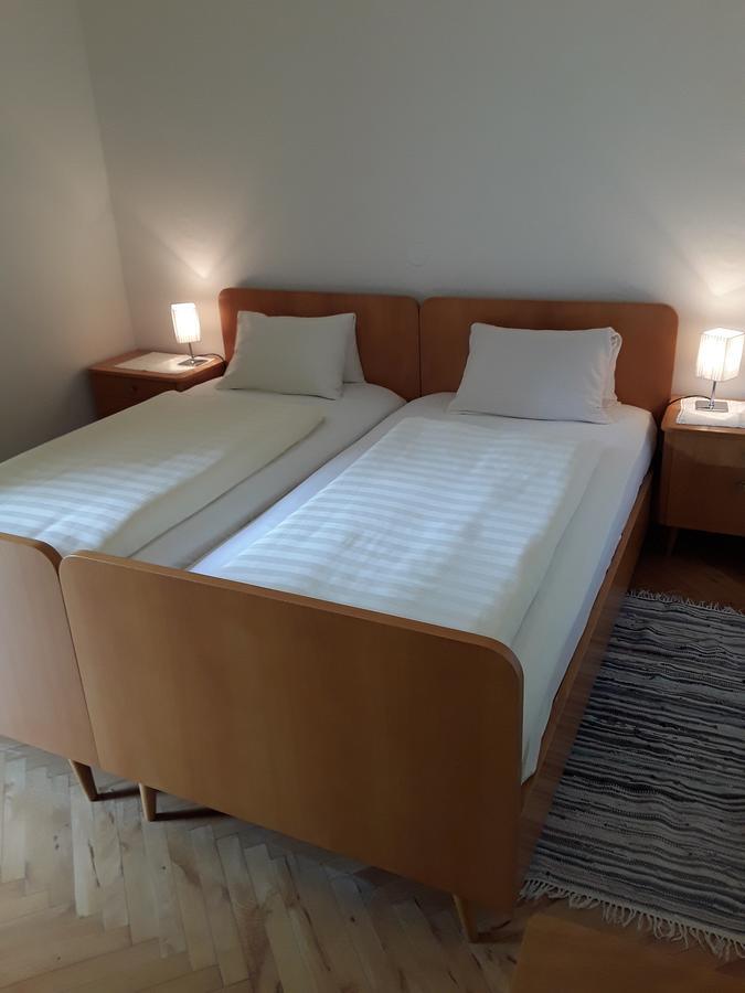 Gaestehaus Kuchernig เฟิลเคอร์มาร์คท์ ภายนอก รูปภาพ